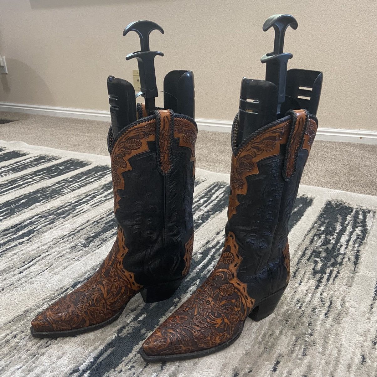 Liberty Liberty Custom Hand Tooled Western Cowboy Boots 9 B Size US 9 / EU 42 - 1 Thumbnail