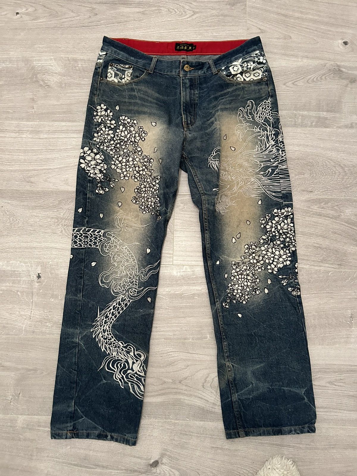 Image of Japanese Vintage Embroidered Dragon Denim Jeans in Blue, Men's (Size 36)