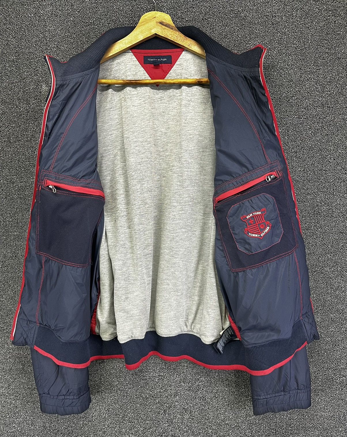 Tommy Hilfiger Vintage Tommy Hilfiger Zip Up Light Jacket Size US L / EU 52-54 / 3 - 6 Thumbnail