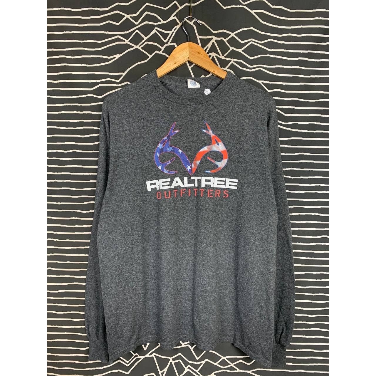 Delta × Realtree Vtg Y2K Realtree Outfitters Big Logo Long Sleeve Tee Size US L / EU 52-54 / 3 - 1 Thumbnail