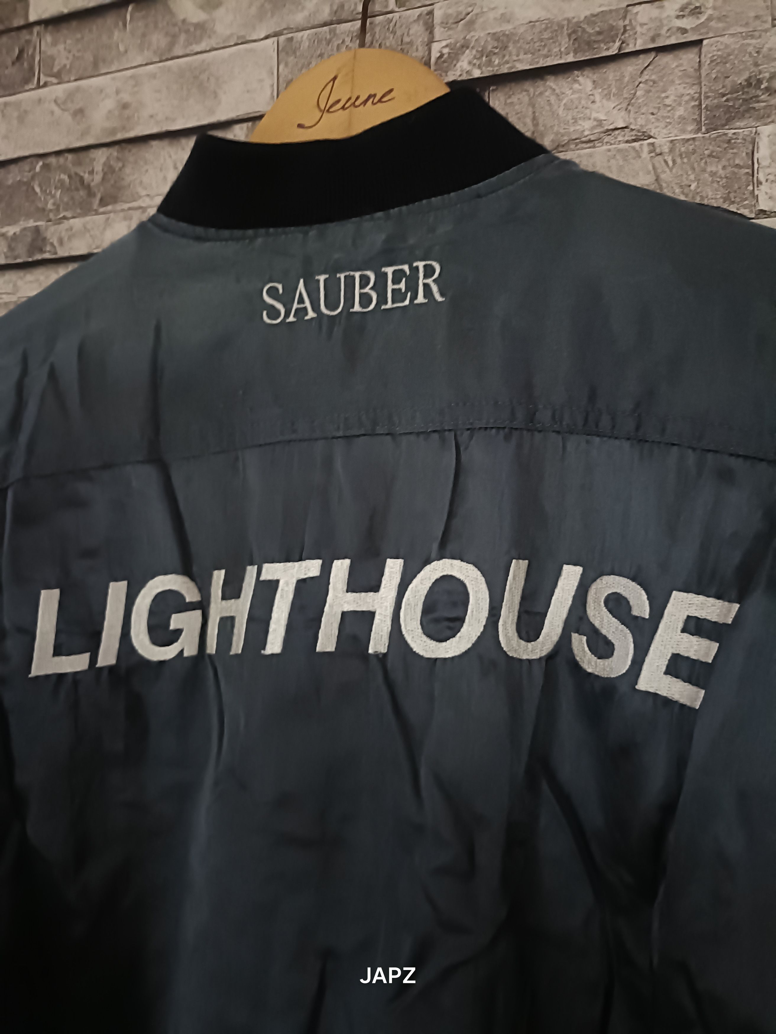 Formula 1 × Vintage Vintage team Sauber formel 1 official crew racing jacket Size US L / EU 52-54 / 3 - 8 Thumbnail