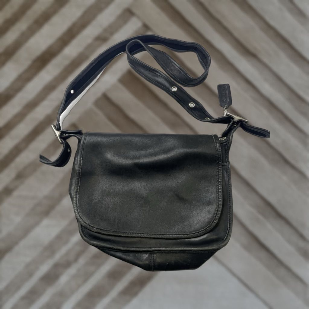 Coach VINTAGE Coach Patricia's Legacy Crossbody Luxury Leather Bag 9951 Black Crossbody Bag Medium Women Size ONE SIZE - 1 Thumbnail