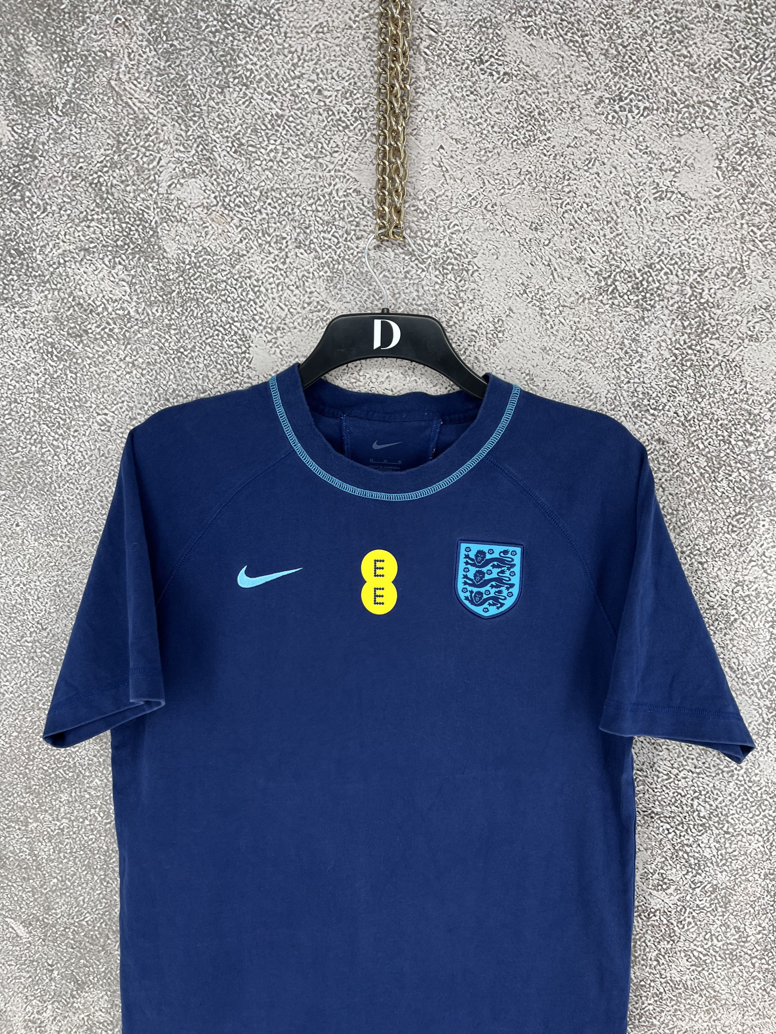 Nike England Nike T Shirt Soccer jersey Sportswear Size-M Size US M / EU 48-50 / 2 - 6 Thumbnail