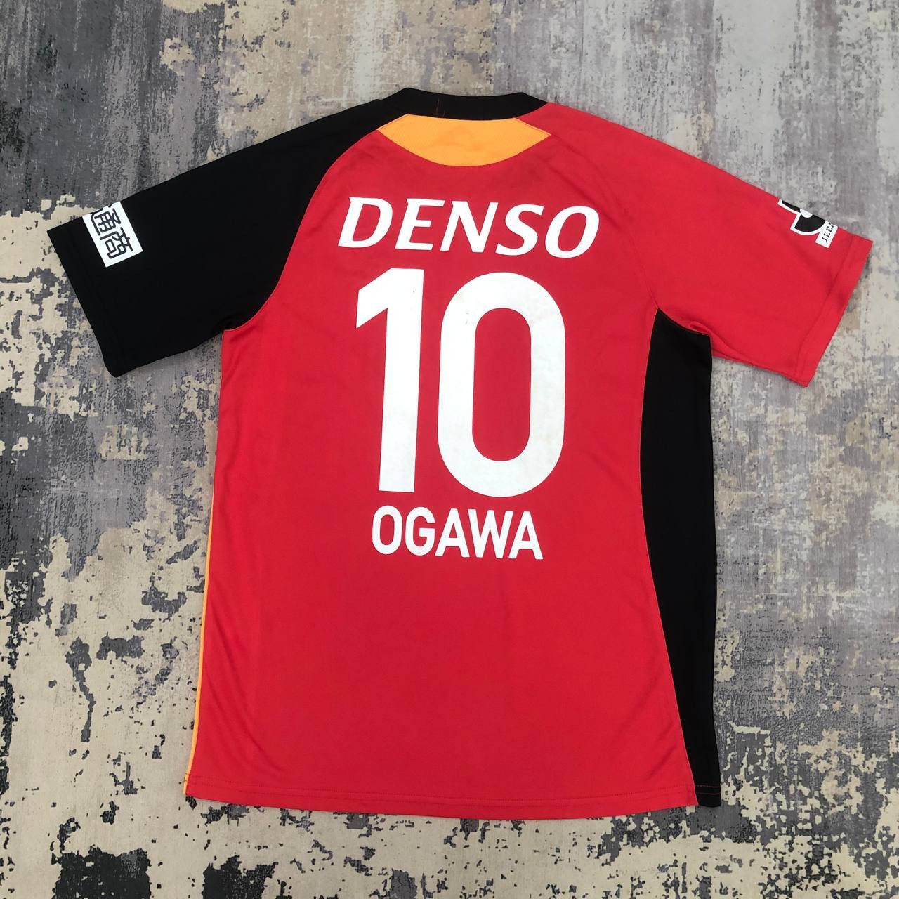 Japanese Brand T492 J LEAGUE OGAWA TOYOTA NAGOYA GRAMPUS EIGHT JERSEYS Size US M / EU 48-50 / 2 - 2 Thumbnail