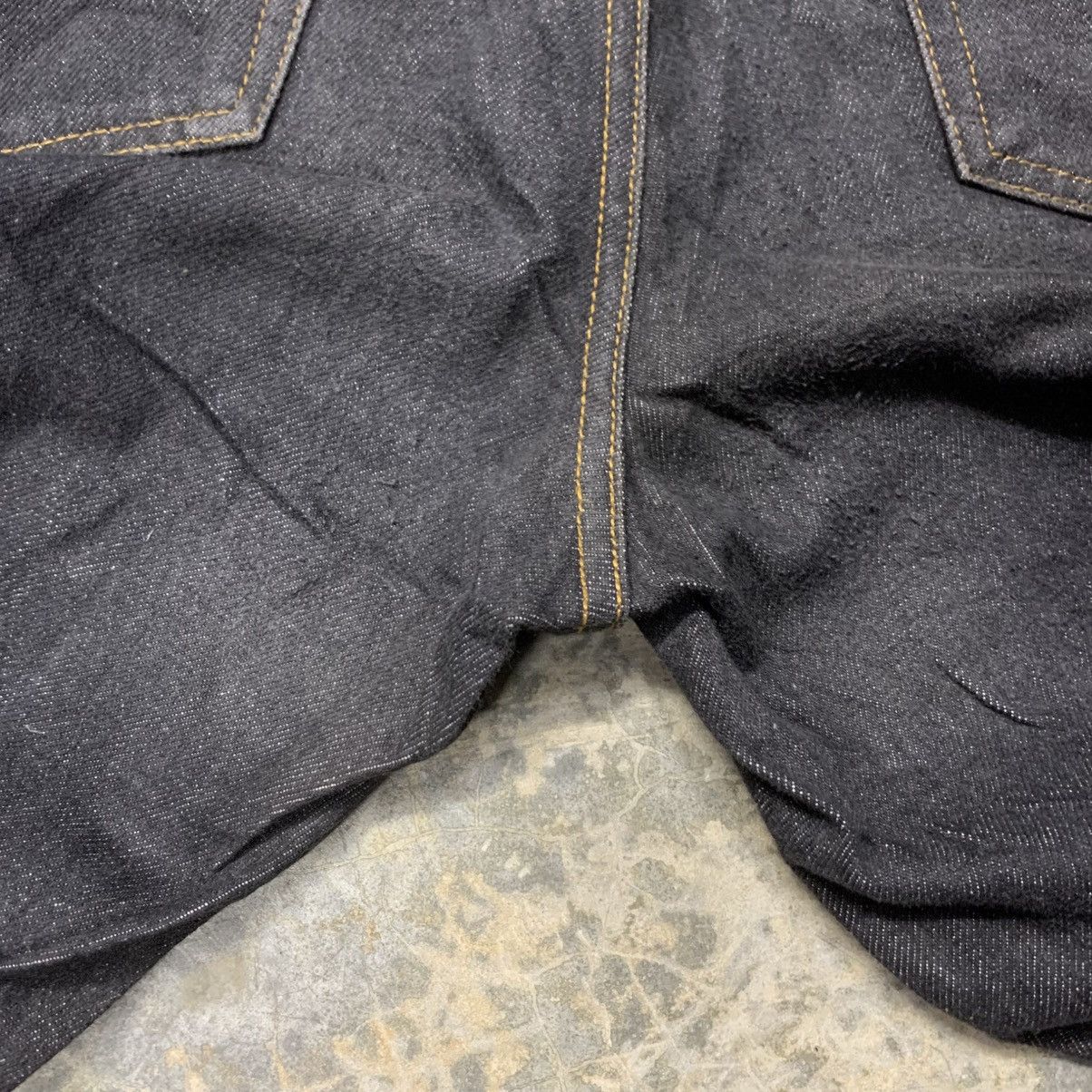 Japanese Brand × Uniqlo × Vintage Uniqlo Unique Clothing Warehouse dusty black Jean Size US 32 / EU 48 - 16 Thumbnail