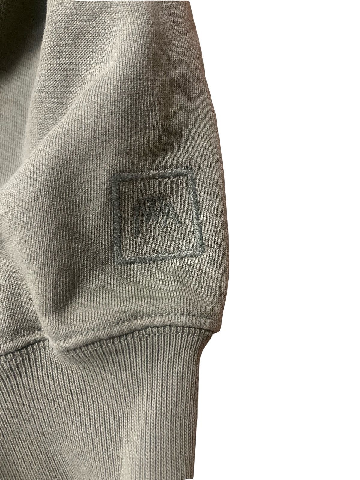 JW Anderson × Uniqlo JW Anderson x Uniqlo Green Sweater Size M / US 6-8 / IT 42-44 - 2 Thumbnail
