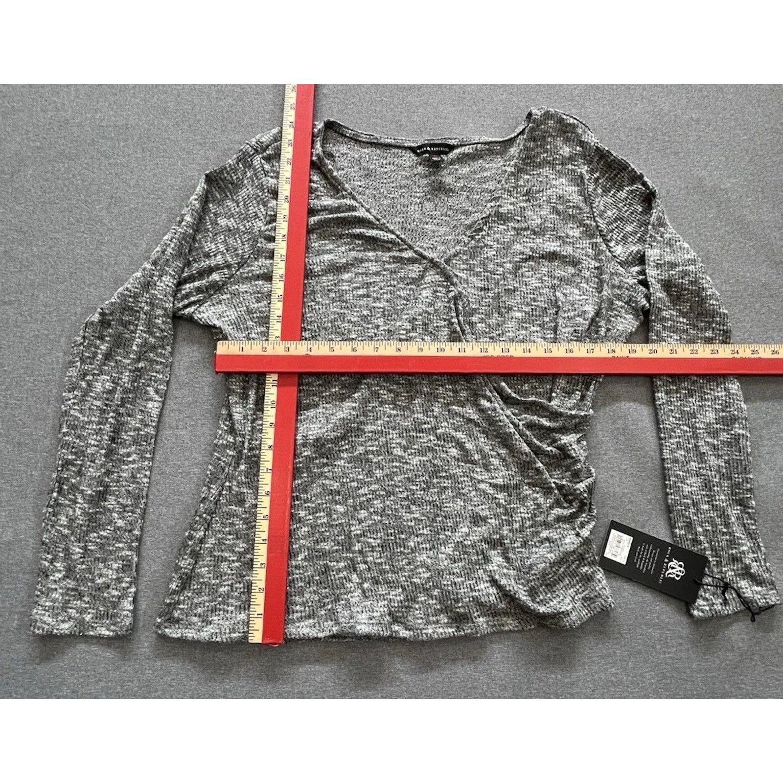 Rock & Republic rock & republic Black & Gray v-neck Blouse size XL Size XL / US 12-14 / IT 48-50 - 1 Thumbnail