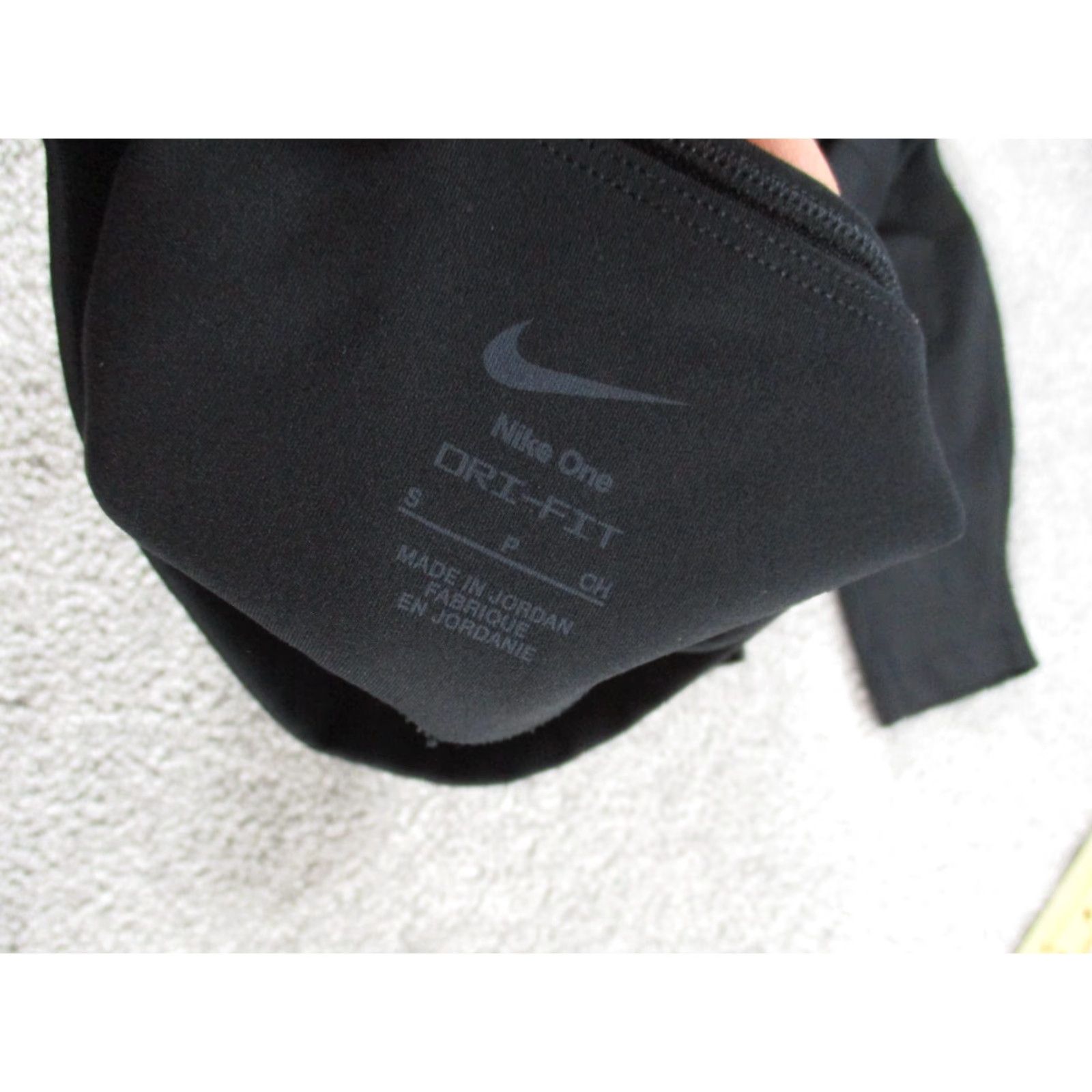 Nike Nike One Leggings Womens Small Dri Fit Black Crop Size 28" / US 6 / IT 42 - 7 Thumbnail