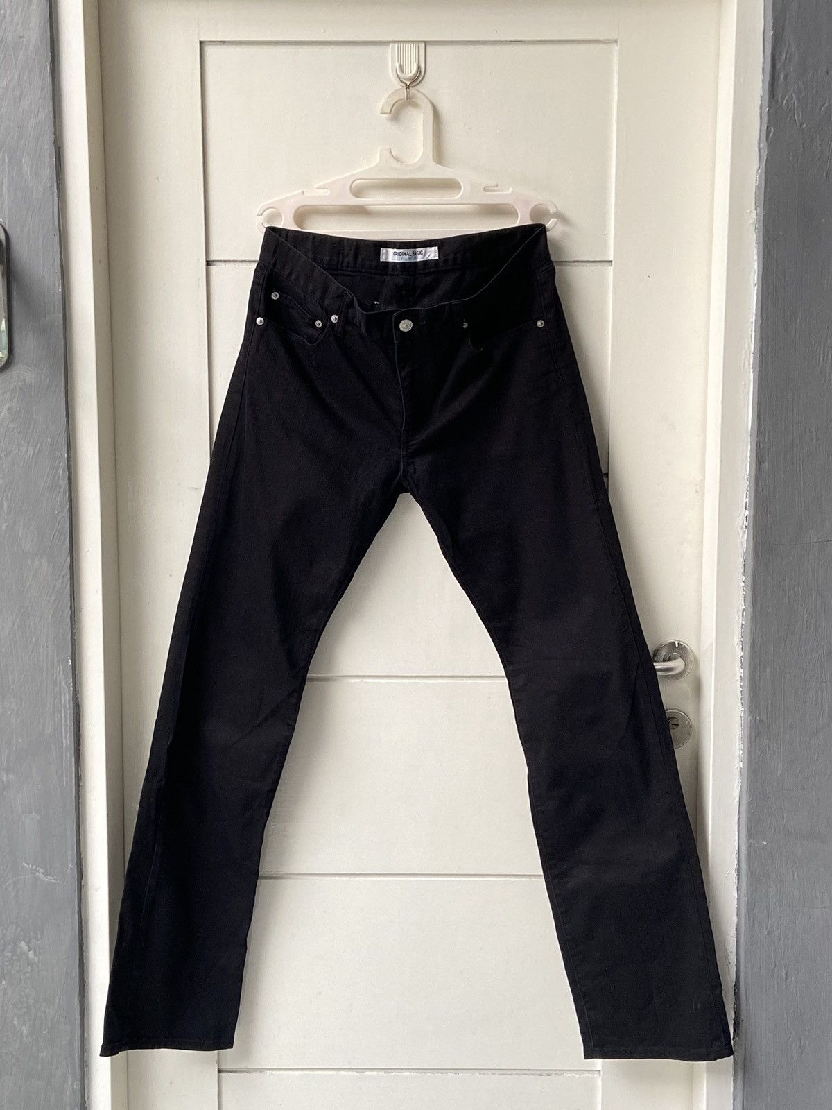 UNIQLO Original Basic Light Weight Black Pants