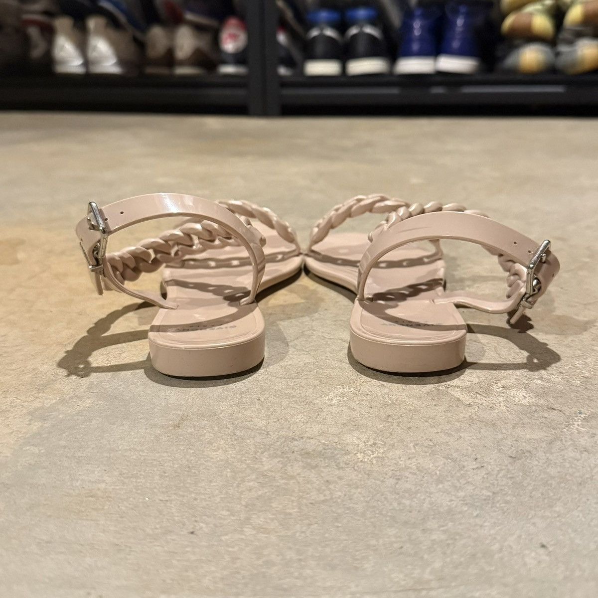 Givenchy Givenchy Nea Jelly Chain Strap Flat Sandals Rose Nude EU 37 Size US 7 / IT 37 - 5 Thumbnail