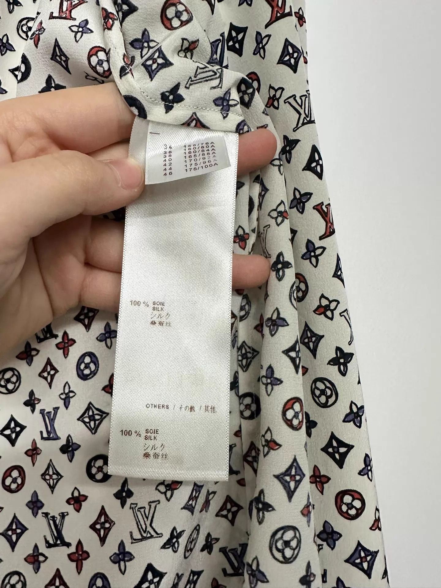 Louis Vuitton LV many shirt size 36 37/90/63/61 Size XS / US 0-2 / IT 36-38 - 8 Thumbnail