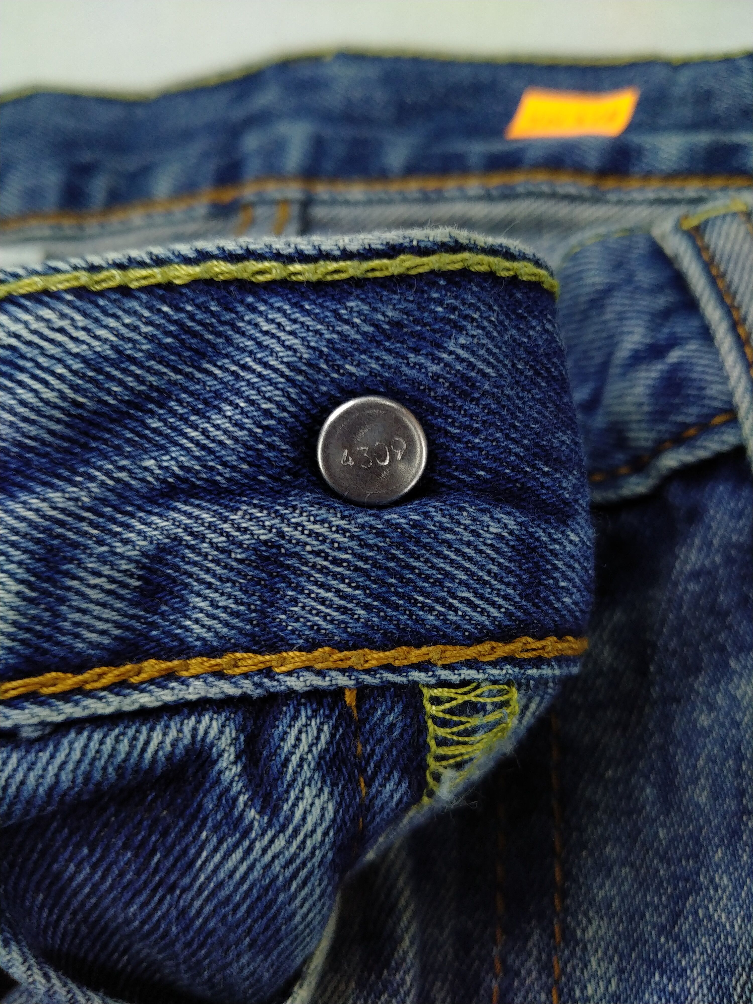 Levi's Vintage Levi's 513 Distressed 32 x 30 Denim -JN318 Size US 32 / EU 48 - 12 Thumbnail