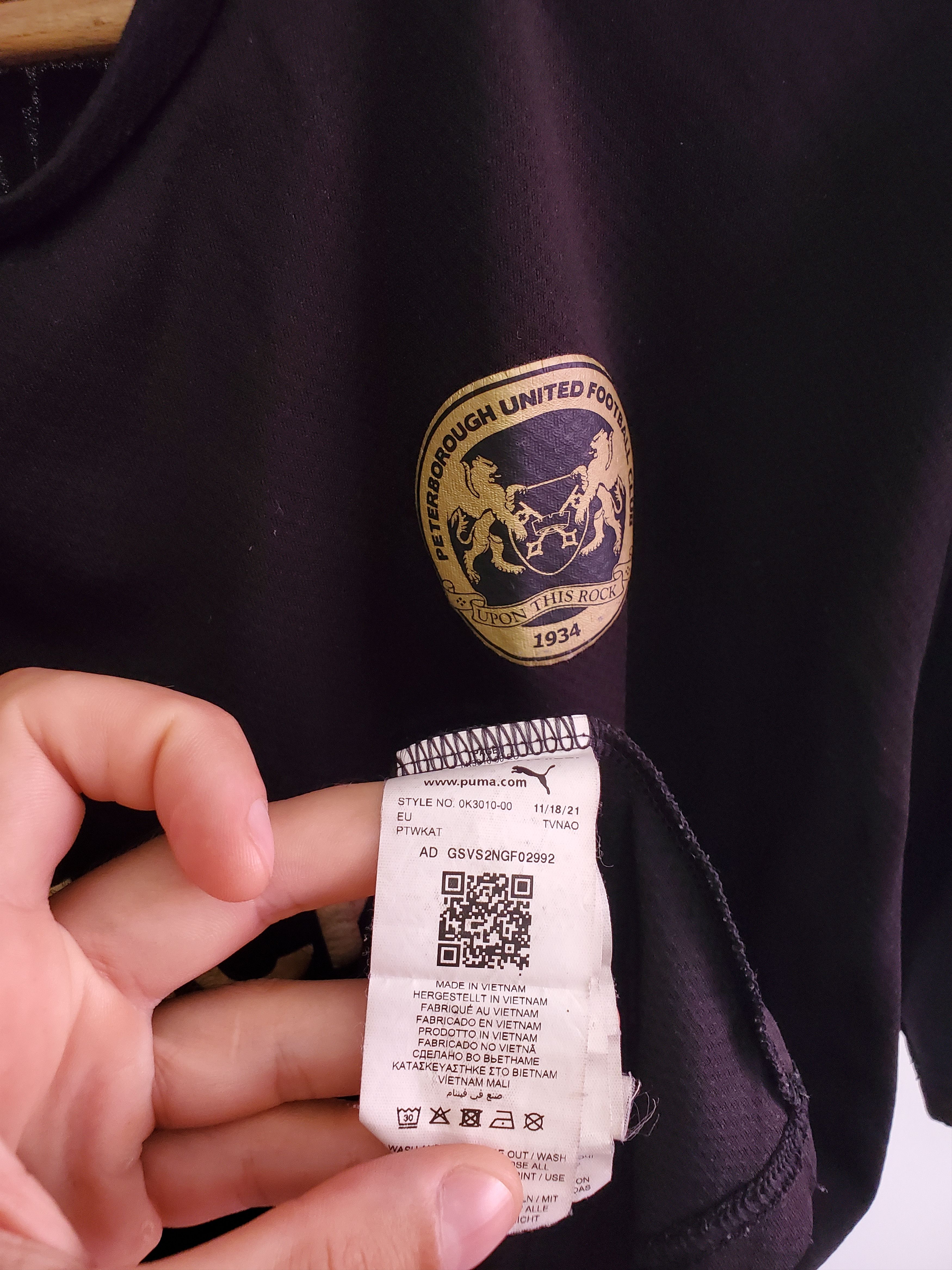 Puma Peterborough United 2022/23 #30 Shane soccer jersey Xl Size US XL / EU 56 / 4 - 4 Thumbnail