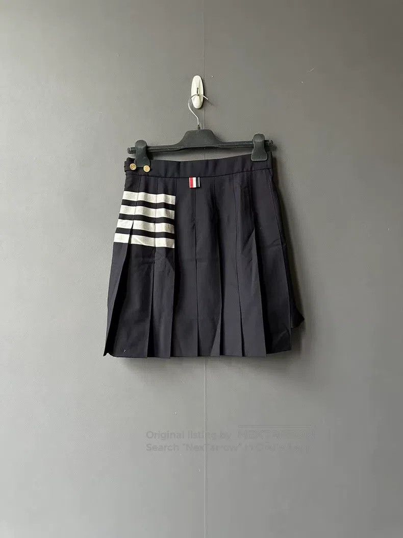 Thom Browne Thom Browne Pleated Skirt Black Size 26" / US 2 / IT 38 - 2 Thumbnail
