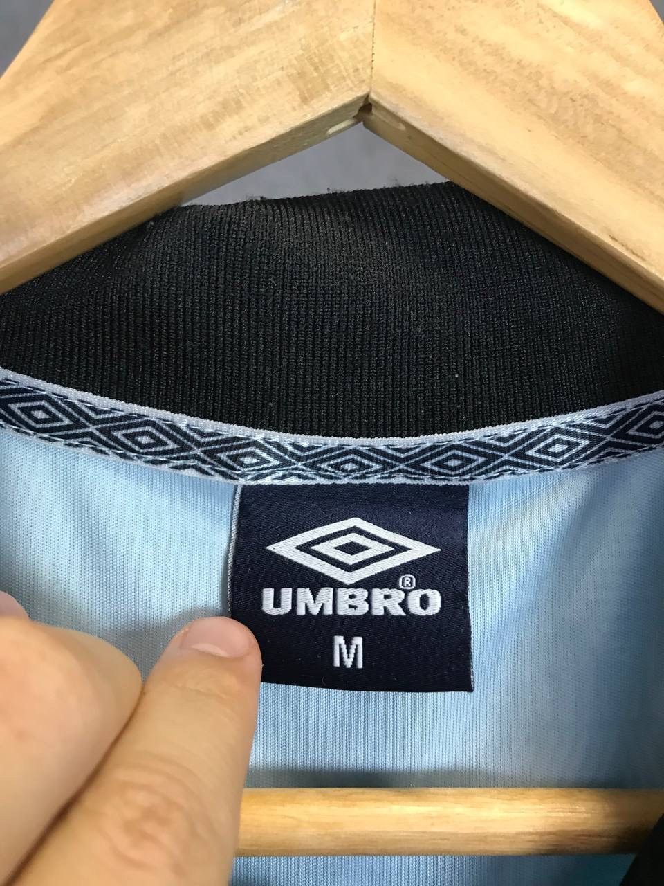 Umbro Umbro Germany soccer jersey Size US M / EU 48-50 / 2 - 4 Thumbnail