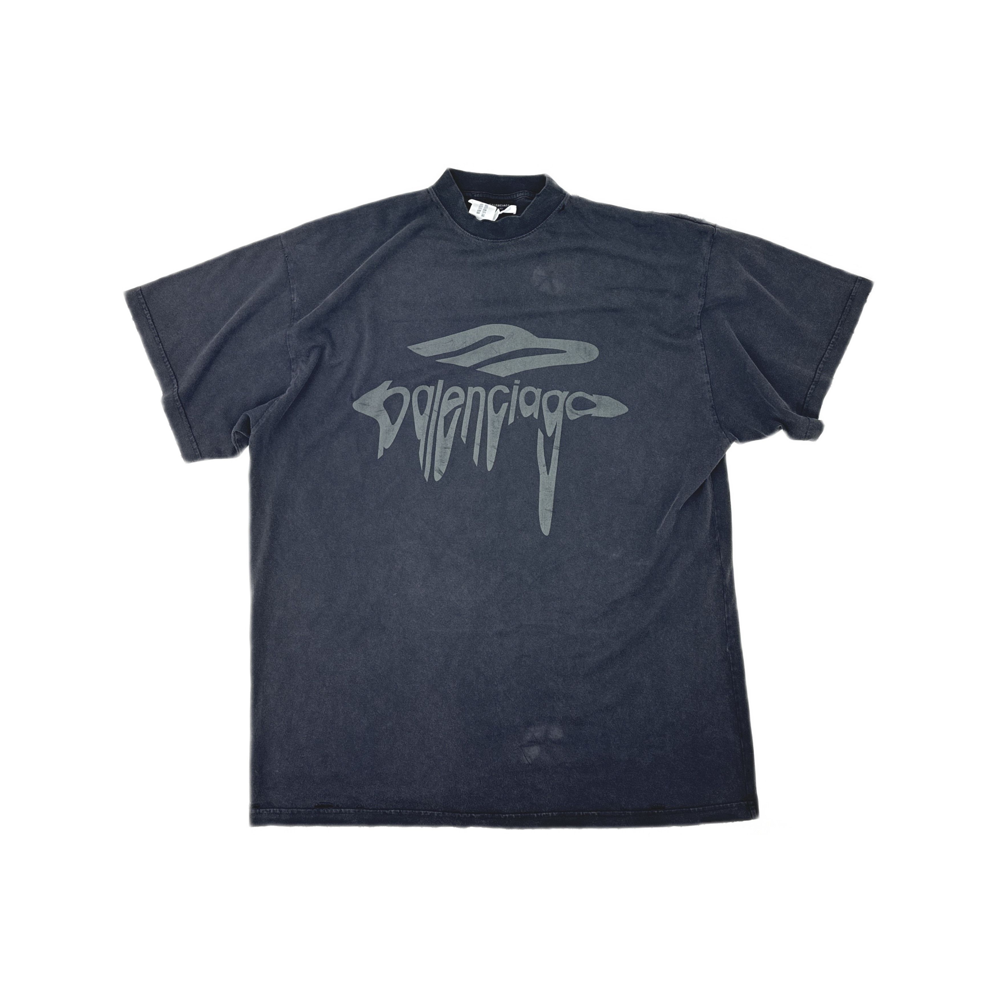 Balenciaga Balenciaga Distressed Logo T-Shirt Size L Size US L / EU 52-54 / 3 - 1 Thumbnail