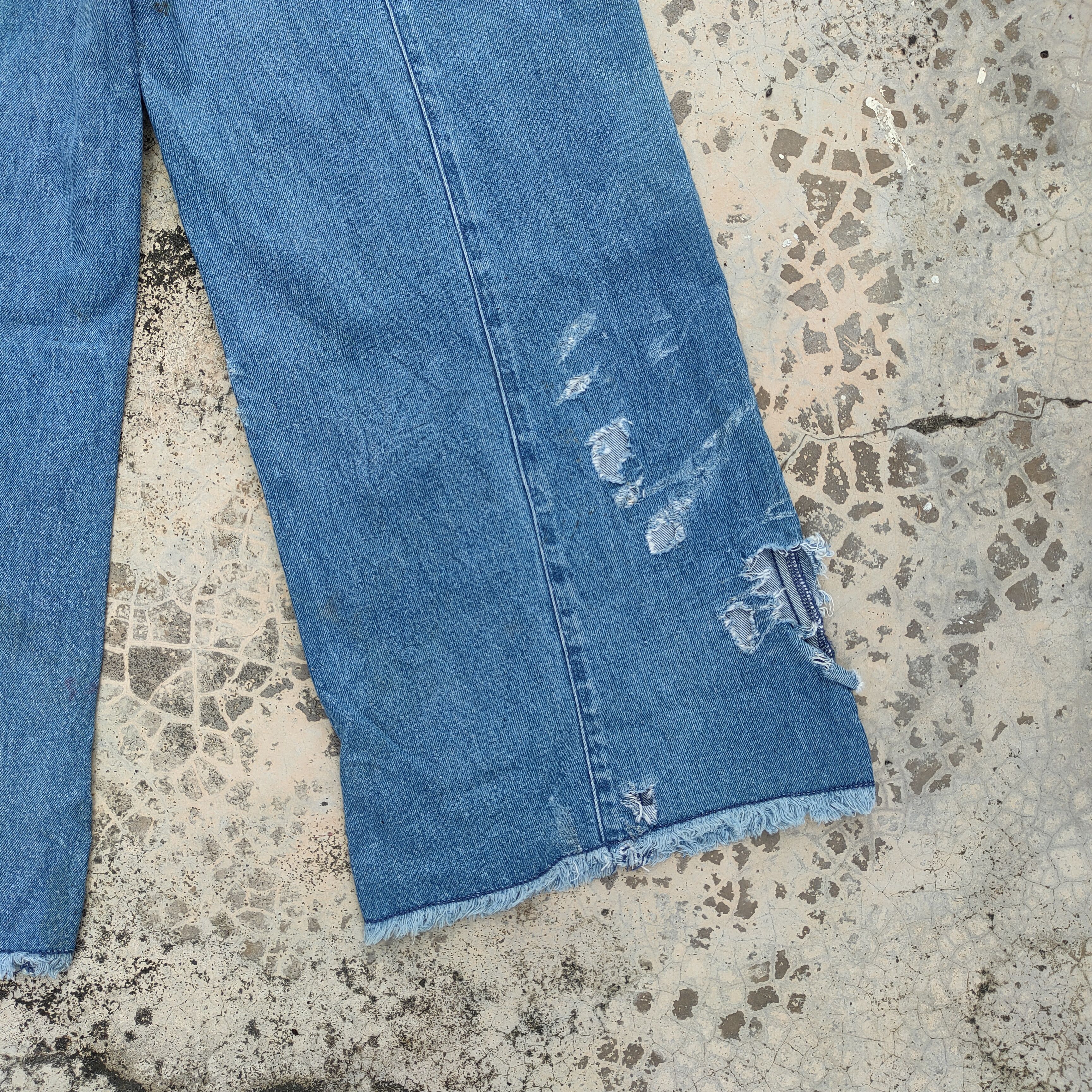 Japanese Brand VINTAGE JAPANESE GU FLARE RIPPED JEAN DENIM PANTS Size US 26 / EU 42 - 10 Thumbnail