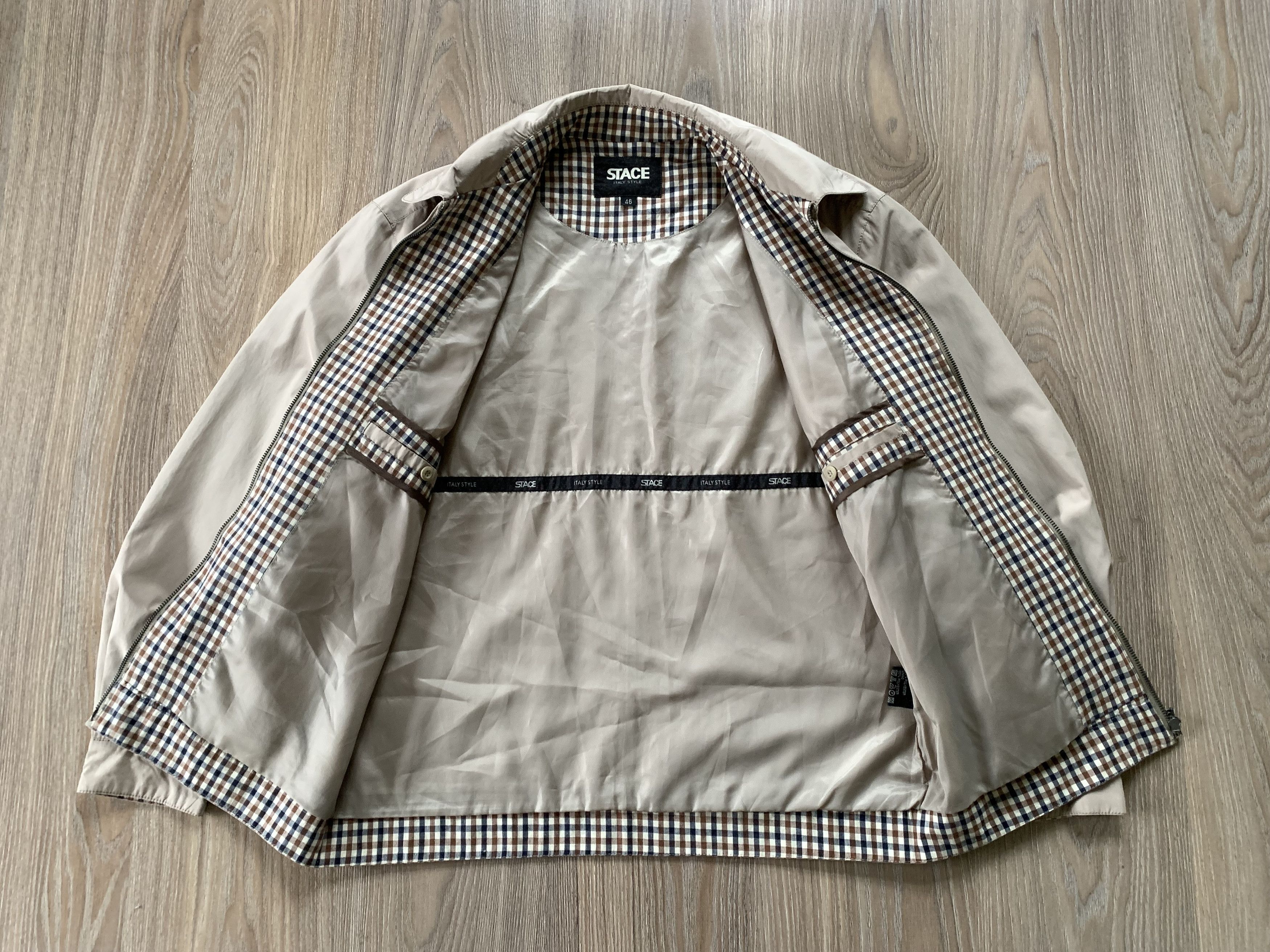 Designer Stace Italy Style Light Casual Beige Jacket Size US S / EU 44-46 / 1 - 4 Thumbnail