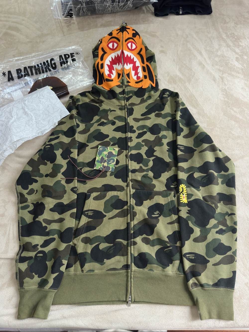 Bape A Bathing Ape Tiger Camo Hoodie Size XL Size US XL / EU 56 / 4 - 1 Thumbnail