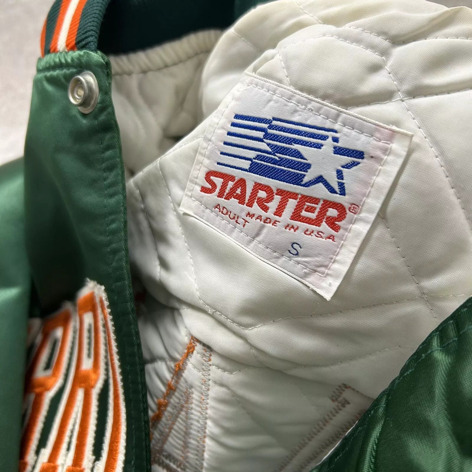 NCAA × Starter × Vintage MIAMI HURRICANES STARTER SATIN JACKET SPELLOUT SIZE S Size US S / EU 44-46 / 1 - 6 Thumbnail