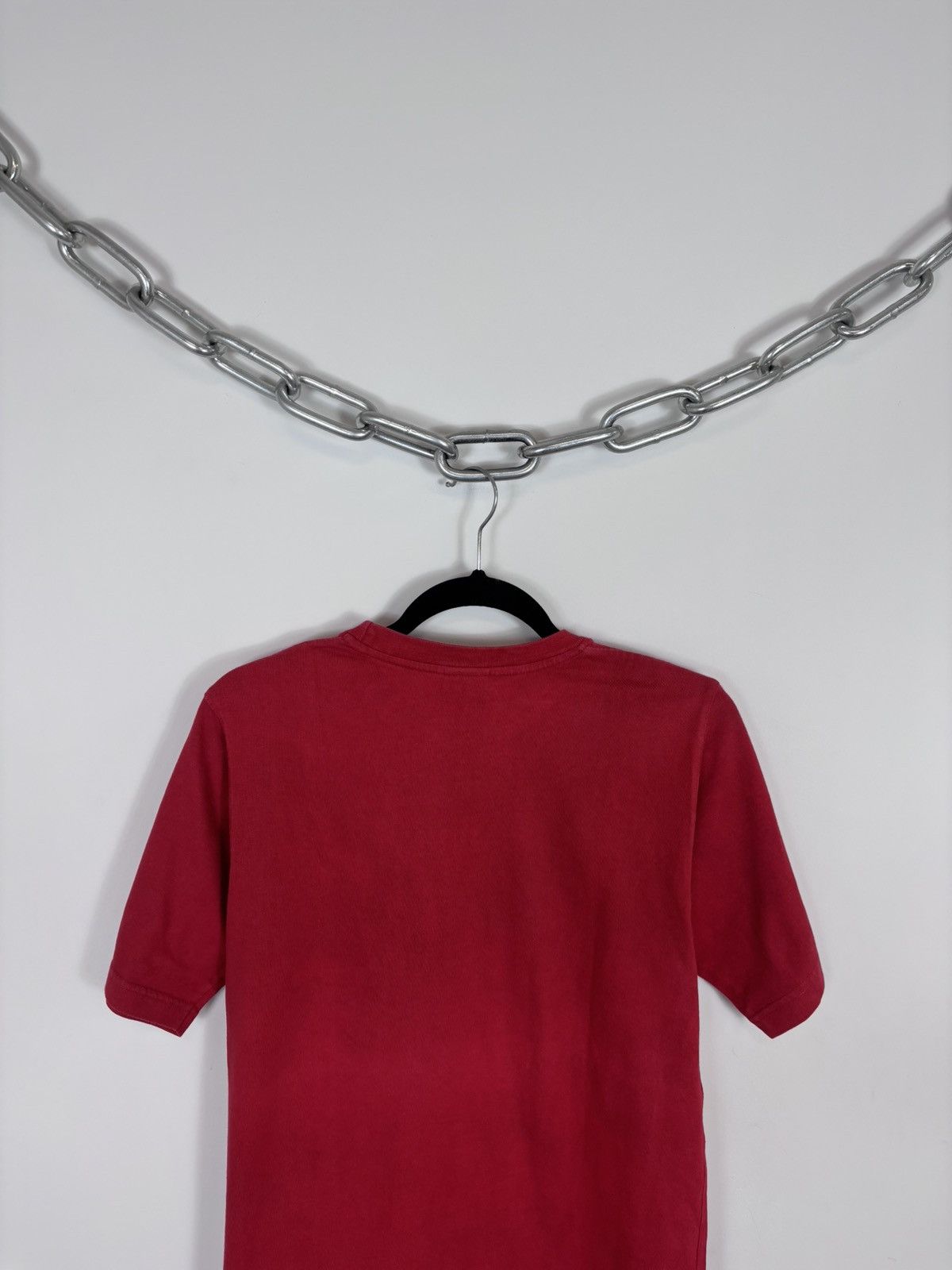 Nike Vintage Nike Y2K Red Swoosh Hype T-Shirt Tee Size US S / EU 44-46 / 1 - 14 Thumbnail
