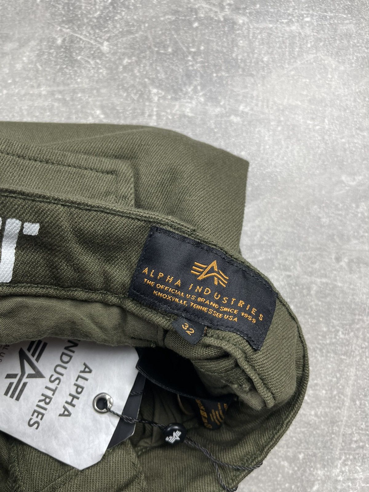 Alpha Industries Alpha Industries Aircraft Pant Military Green Cargo Pants Size US 36 / EU 52 - 16 Thumbnail