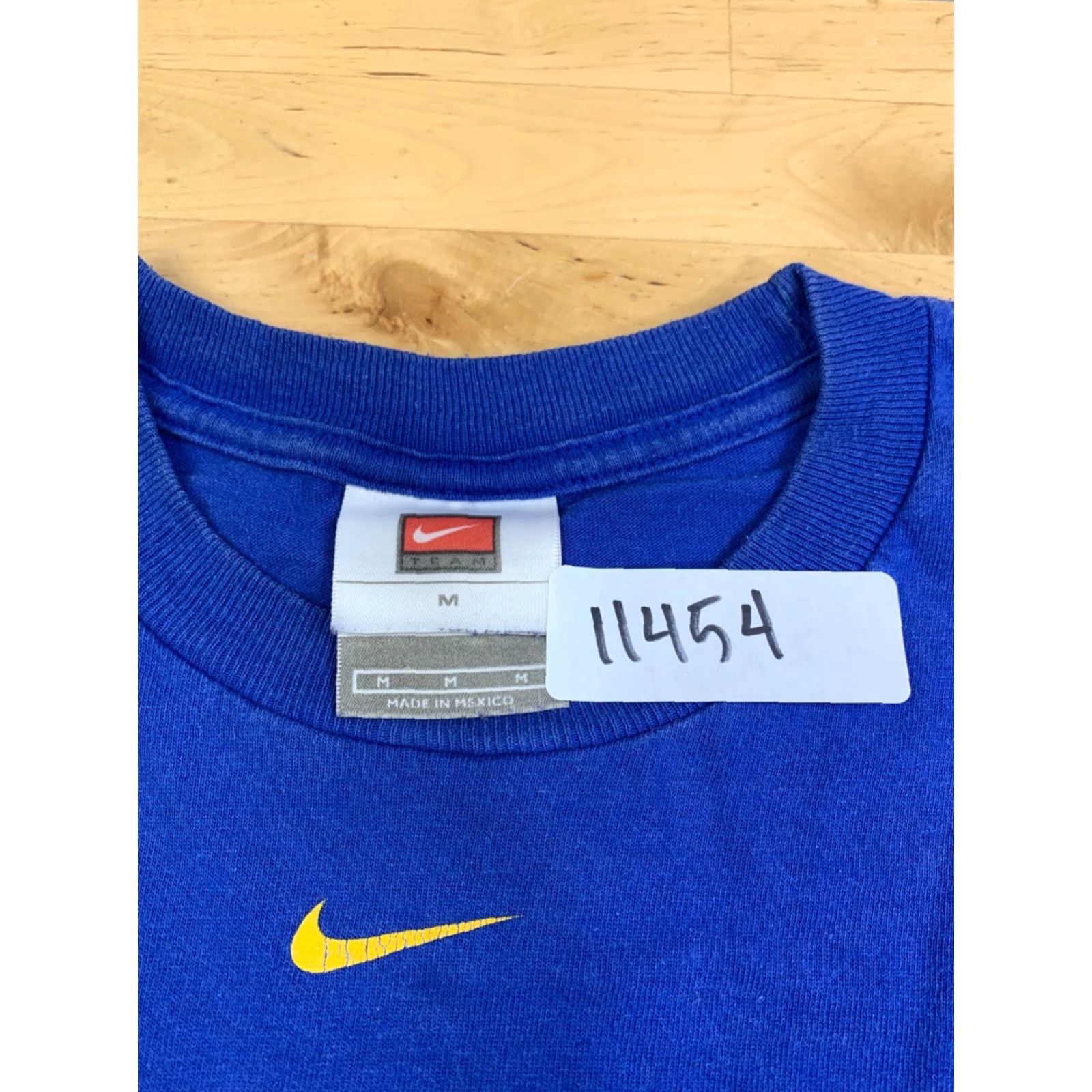 Nike VINTAGE Nike Shirt Mens M Blue Center Swoosh WEST Logo 90s Y2K 11454 Size US M / EU 48-50 / 2 - 2 Thumbnail