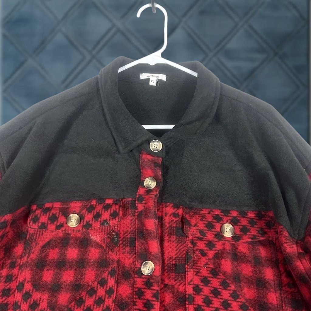 Vintage Maurices Plaid Flannel Jacket Shirt Womens XL Red Black Long Sleeve Fleece Quilted Pockets Size XL / US 12-14 / IT 48-50 - 1 Thumbnail