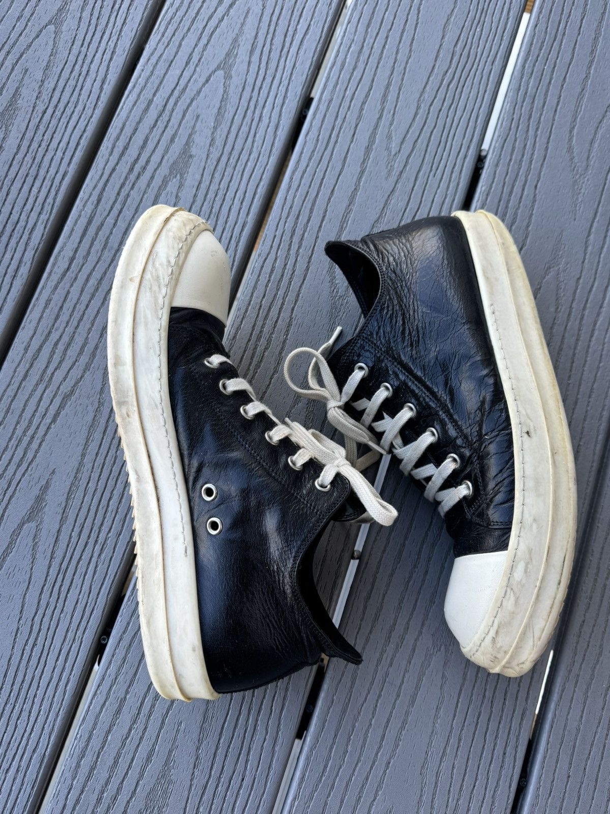 Rick Owens Rick Ownes Distressed Leather Mainline Sneaker Size US 8.5 / EU 41-42 - 5 Thumbnail
