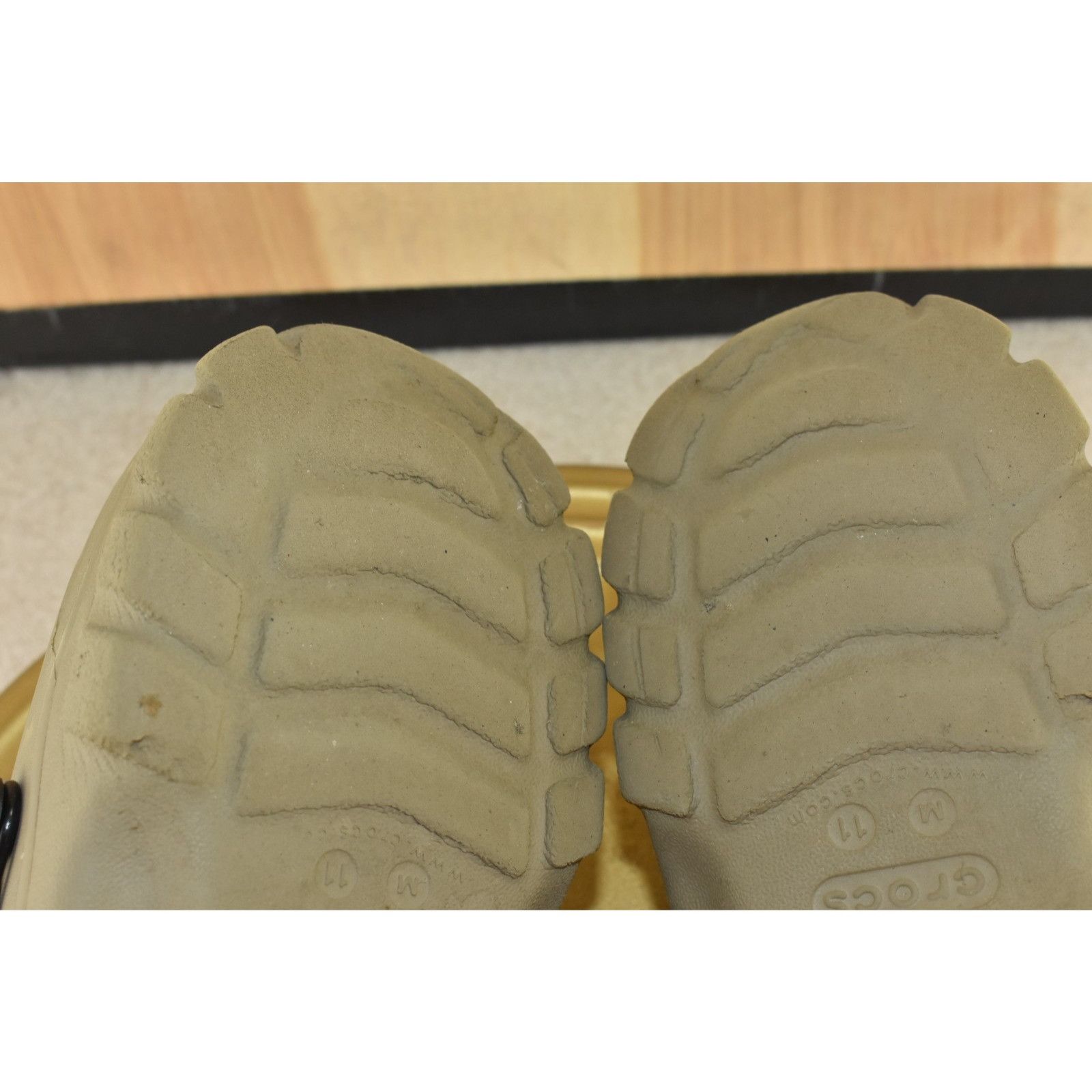 Crocs Crocs Offroad Men Clogs Size 11 Brown Slip-On Round Toe Ligh Size US 11 / EU 44 - 11 Thumbnail