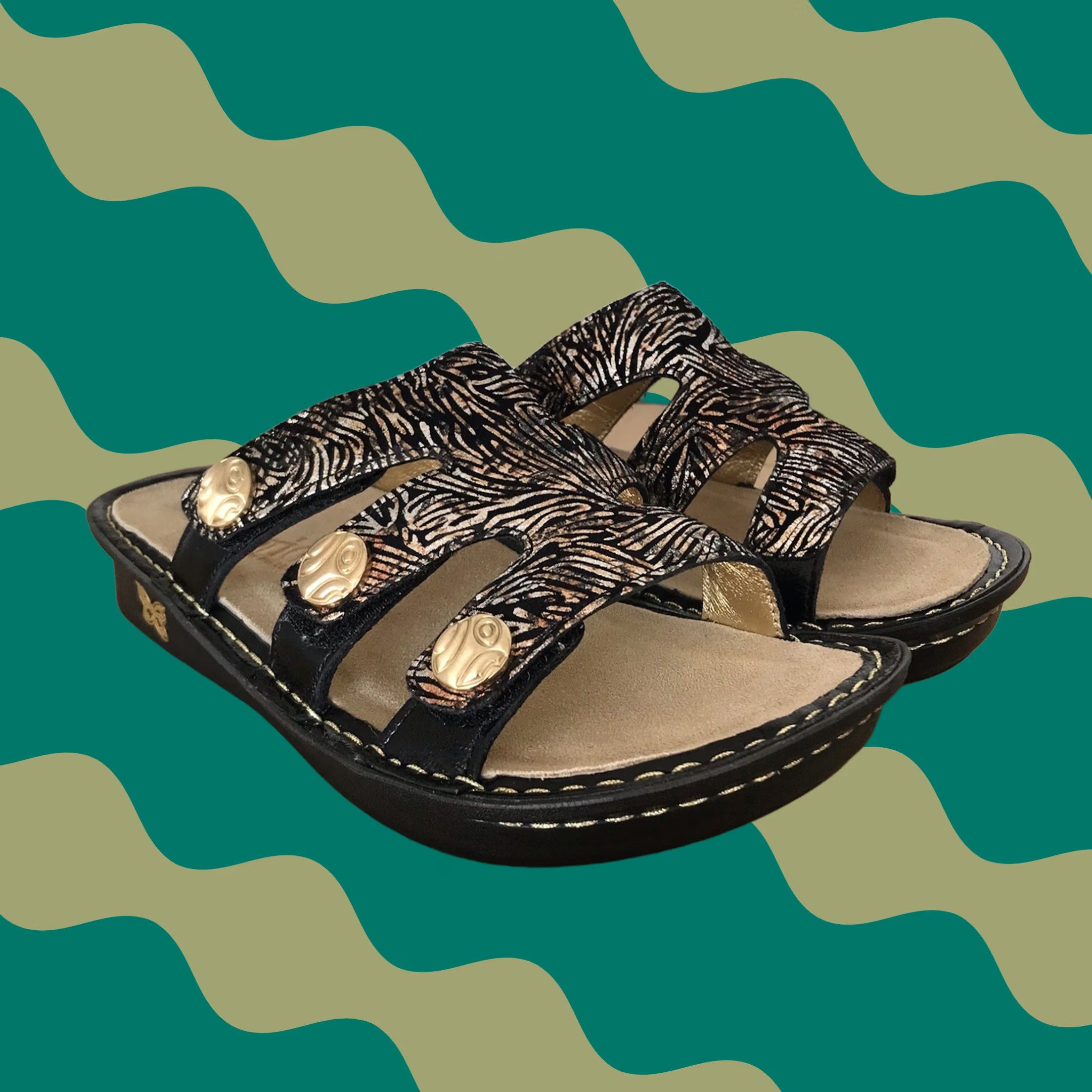 Vintage Alegria Slip-On Womens Women Black Gold Leather Venice Wildness Comfort Slide Sandal Size US 6.5 / IT 36.5 - 1 Thumbnail