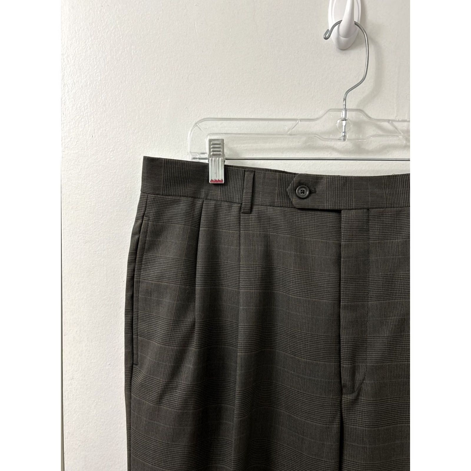 Jos. A. Bank VINTAGE? No; Jos A Bank Windsor Pants 35x37 Wool Pleated Dress Pants Gray 100% Wool YKK Buttons Mens Regular Straight Inseam Unhemmed Navy? Size US 35 - 4 Thumbnail