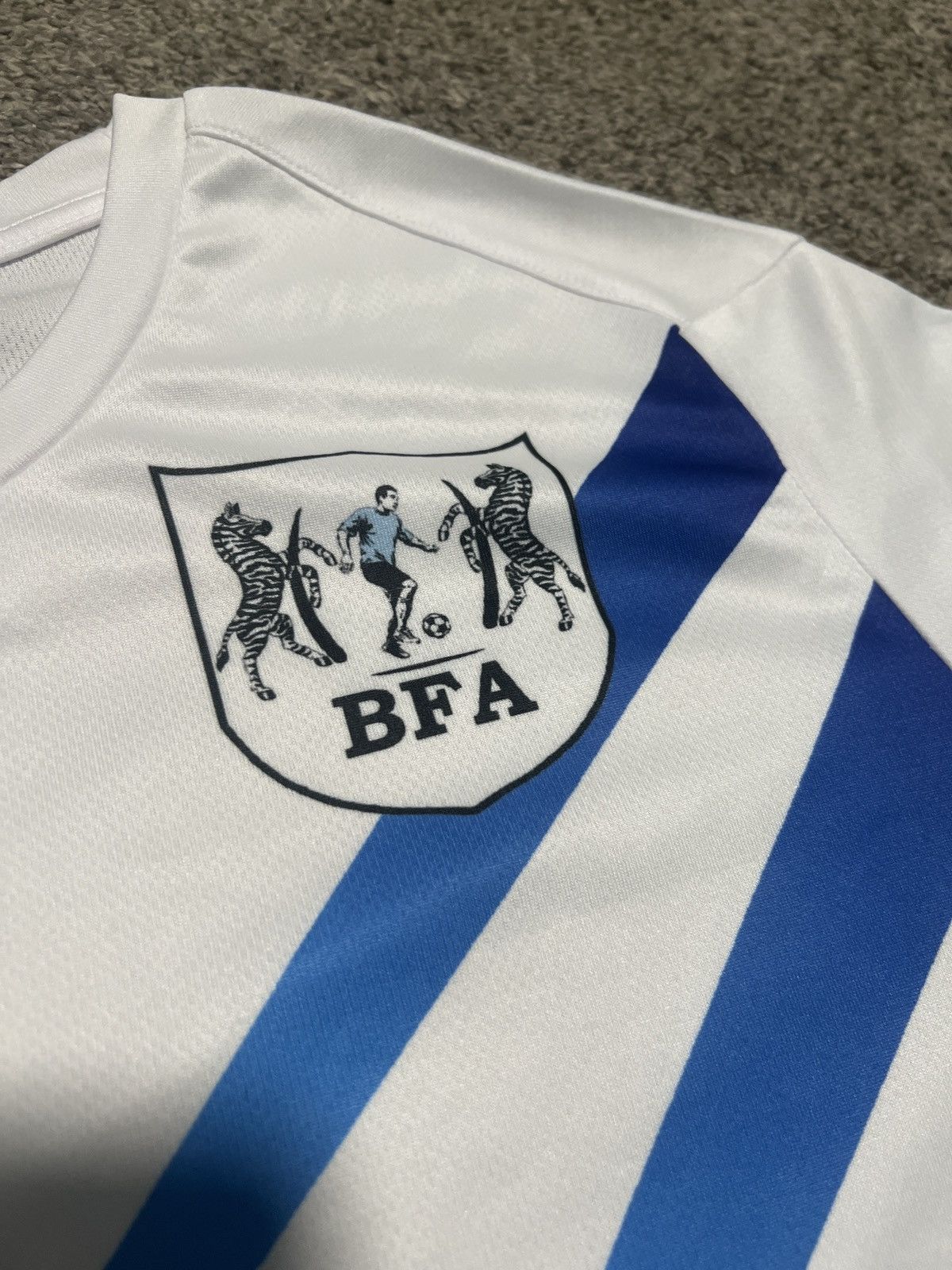 Umbro Umbro Botswana Away Football Jersey 2021 -2023 BFA Size M Size US M / EU 48-50 / 2 - 6 Thumbnail