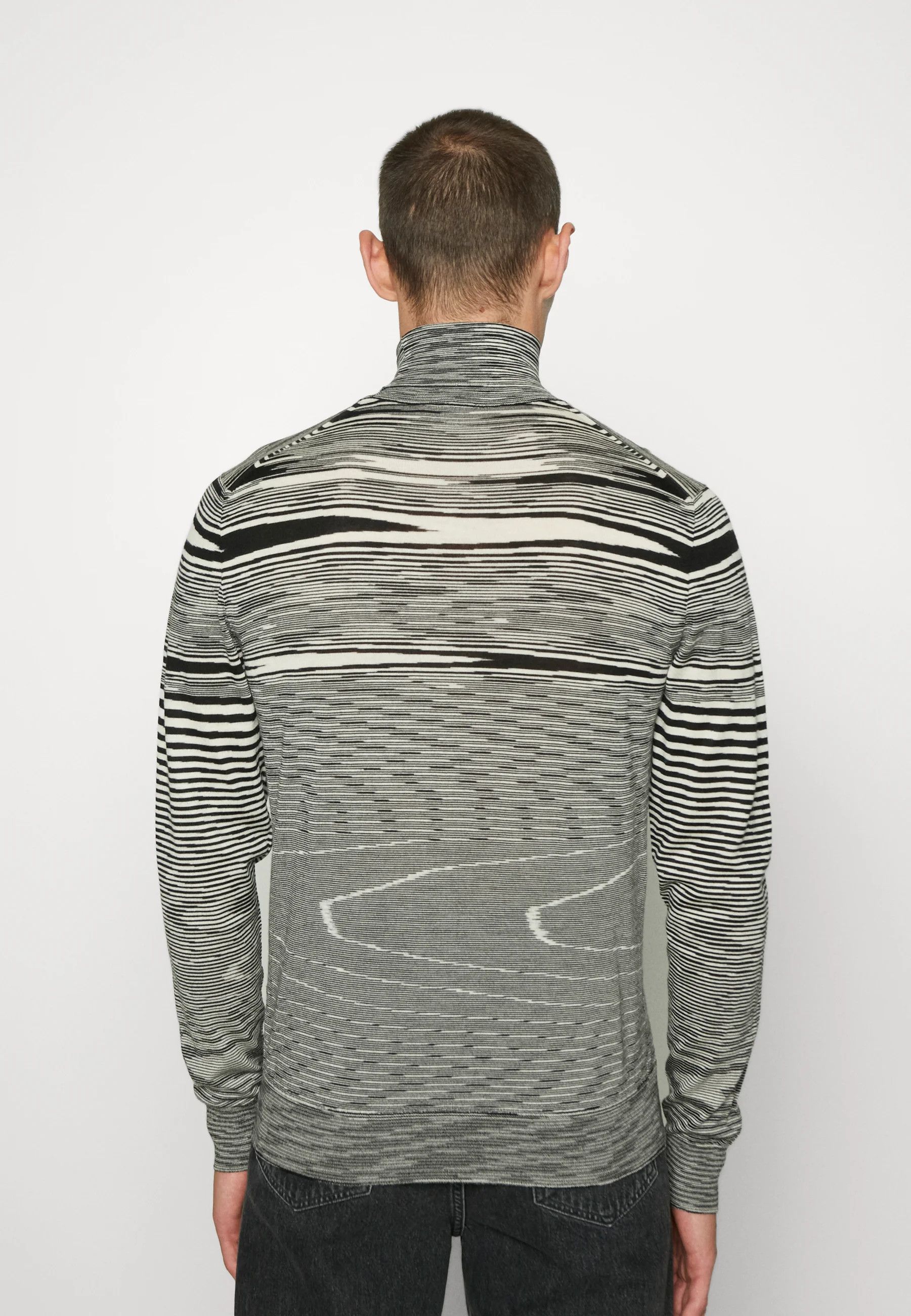 Missoni o1y0225 Turtleneck Sweatshirt in Multicolor Size US L / EU 52-54 / 3 - 5 Thumbnail