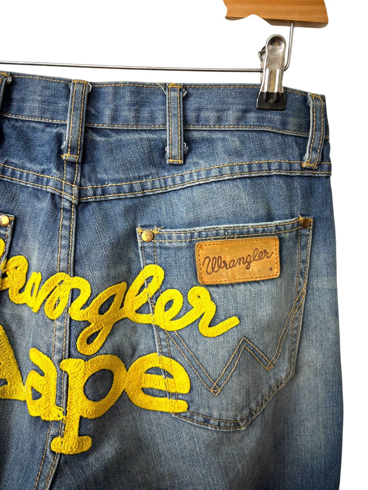 Aape × Bape × Wrangler Rare Aape Bape x Wrangler Loose Denim Jeans Size US 30 / EU 46 - 3 Thumbnail