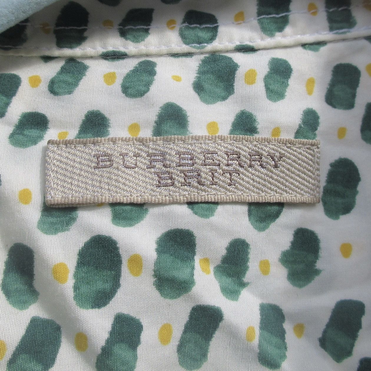 Burberry Vintage Burberry Brit Patterned Silk Button Up Shirt Green Size US L / EU 52-54 / 3 - 10 Thumbnail
