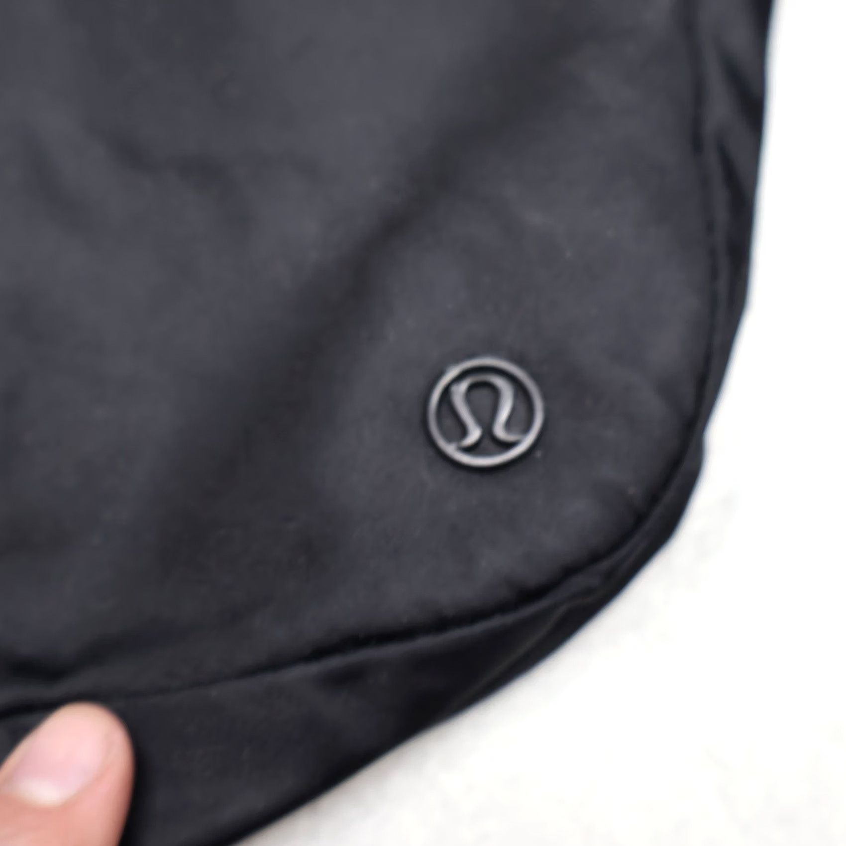 Lululemon Lululemon Bag Womens Black Sling Crossbody Water Repellant All Night Festival Size ONE SIZE - 2 Thumbnail