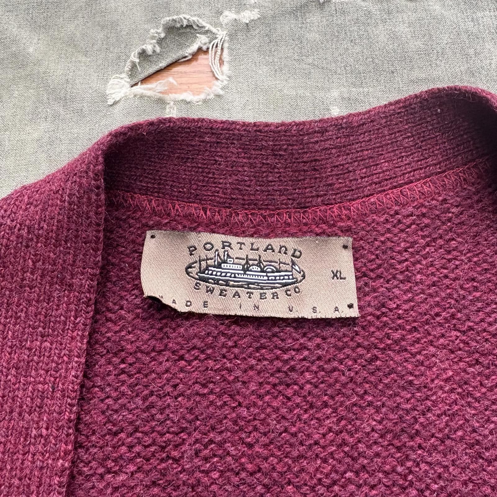 Vintage Vintage 80s 90s Burgundy Grunge Preppy Sweater Cardigan Vest Size US L / EU 52-54 / 3 - 2 Thumbnail