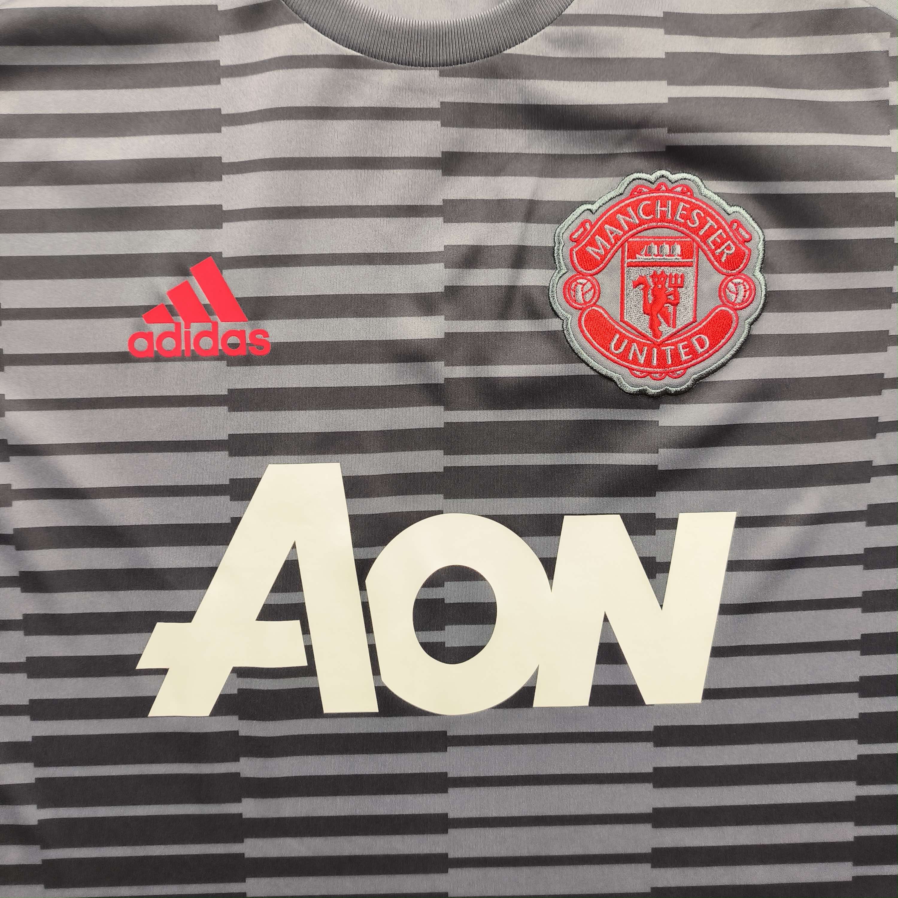 Adidas Manchester United 17-18 Pre-Match training football jersey S Size US S / EU 44-46 / 1 - 3 Thumbnail