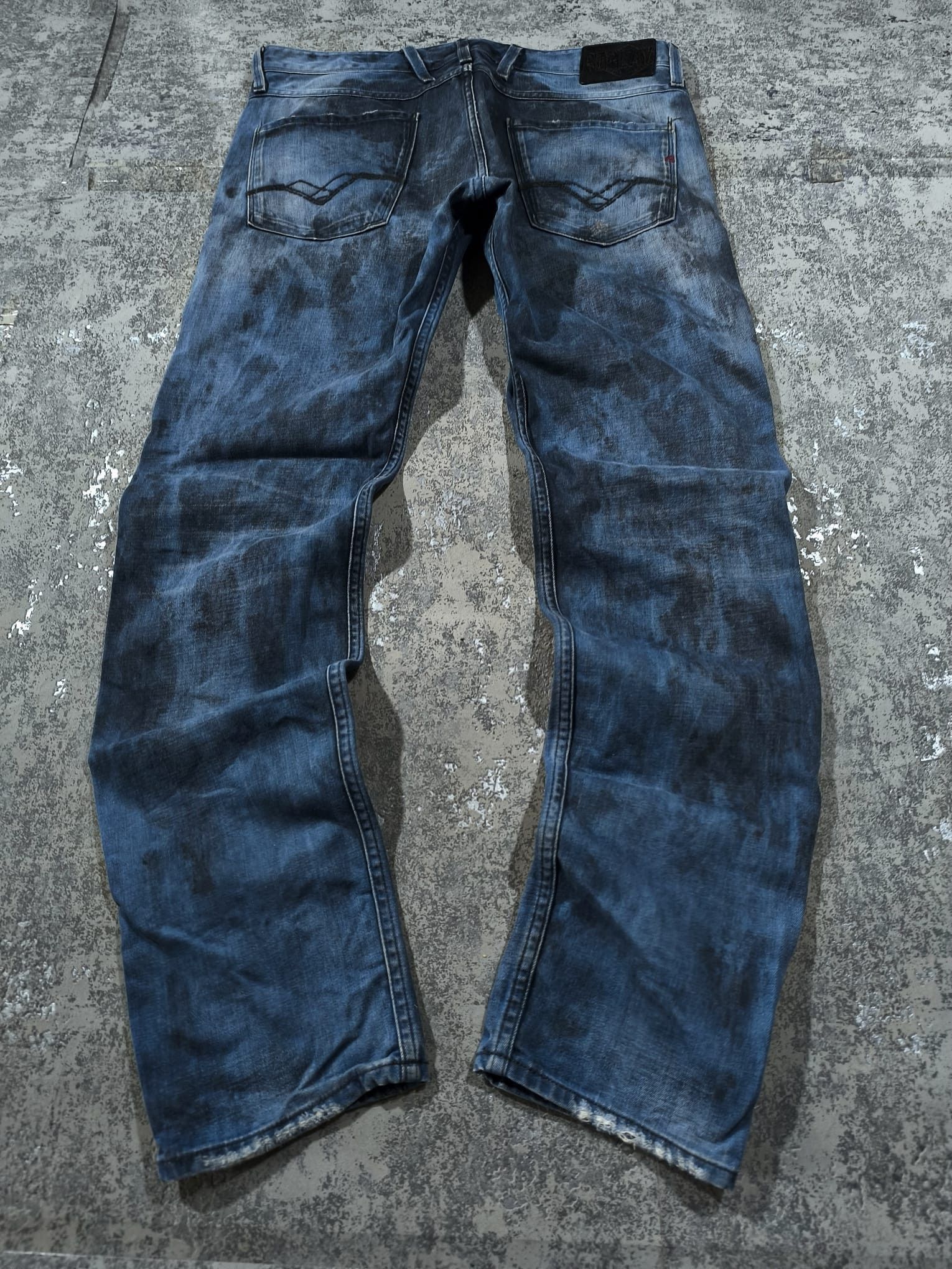 Other REPLAY ITALY HEDI SLIMANE ROCKSTAR STAINED LOOK JEANS Size US 34 / EU 50 - 13 Thumbnail