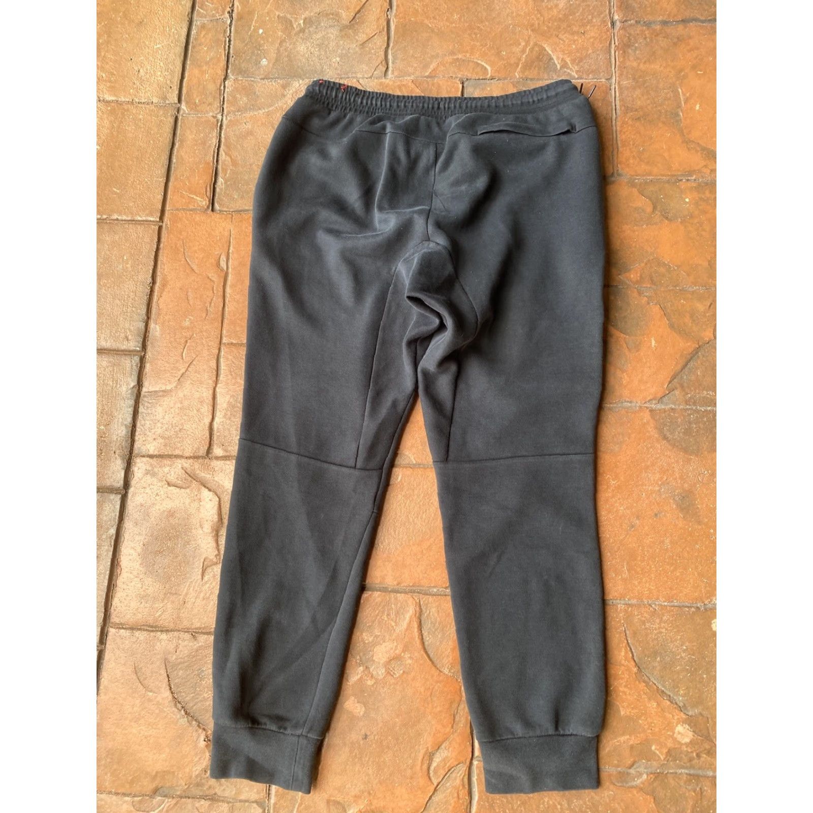 Nike Nike Tech Fleece Jogger Sweatpants Men L Black Pockets Logo Sweatpants Size US 33 - 3 Thumbnail