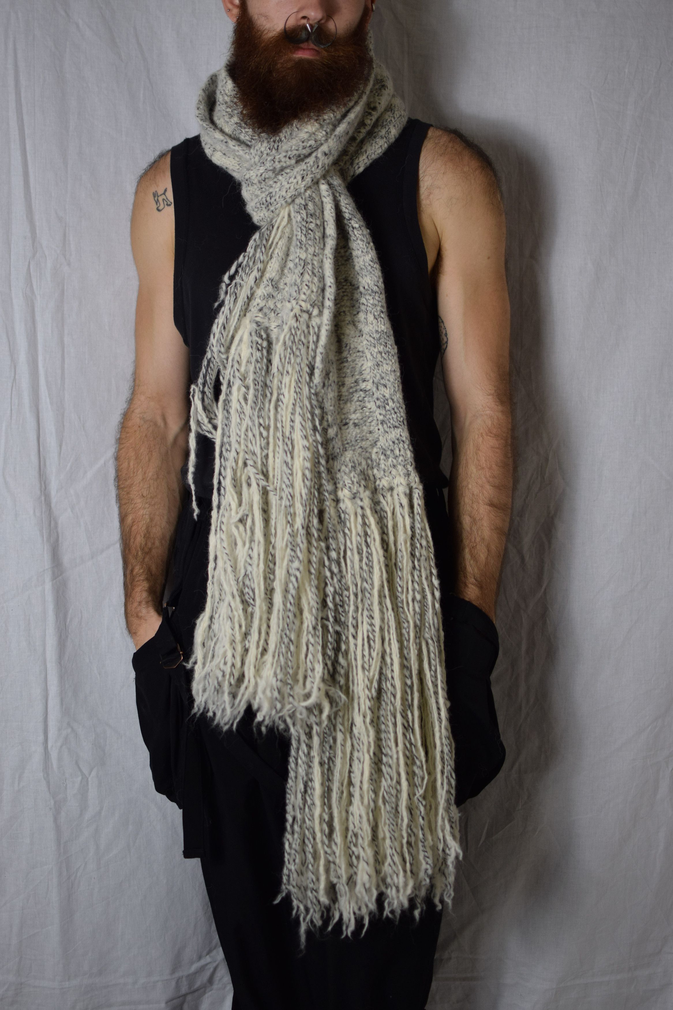 FINAL DROP Julius White Heavy Scarf