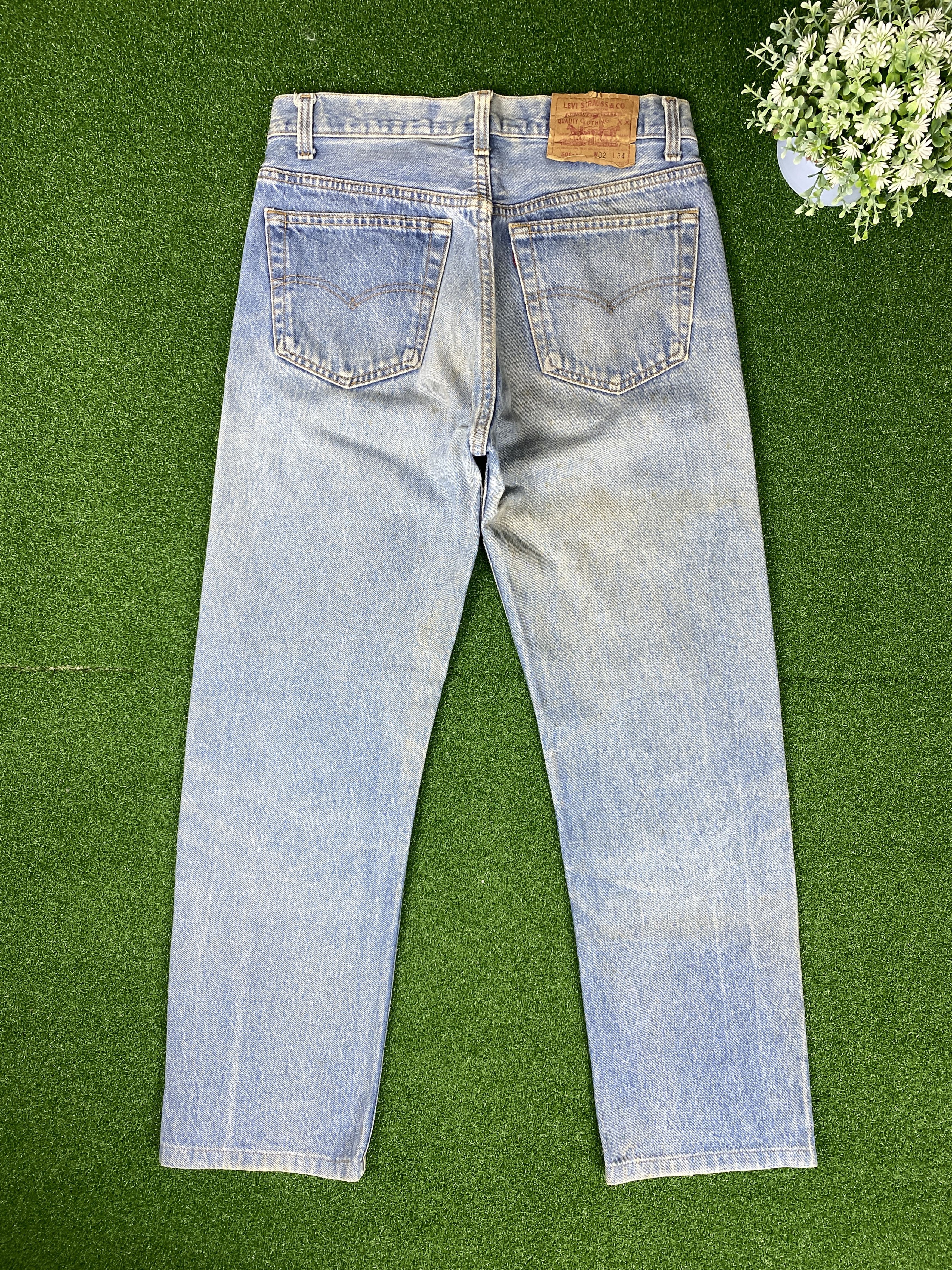 Levi's Vintage Levi's 501 Straight Cut Faded Mid Wash Jeans CP0053 Size US 30 / EU 46 - 7 Thumbnail