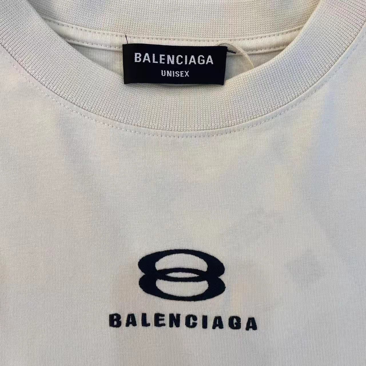 Balenciaga BALENCIAGA Cream White Short Sleeve Tee XXS Size US XXS / EU 40 - 4 Thumbnail