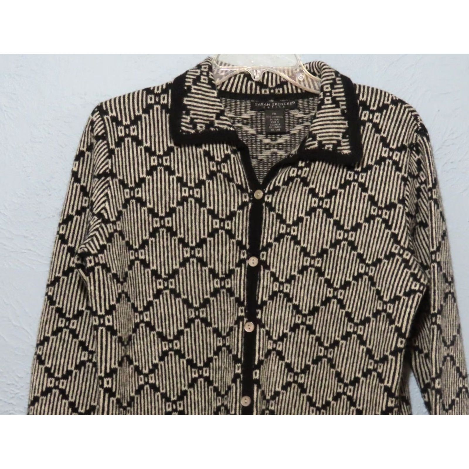 Vintage Sarah Spencer Women's Cardigan Shirt? Wait this is a Cardigan Sweater. Size L / US 10 / IT 46 - 3 Thumbnail