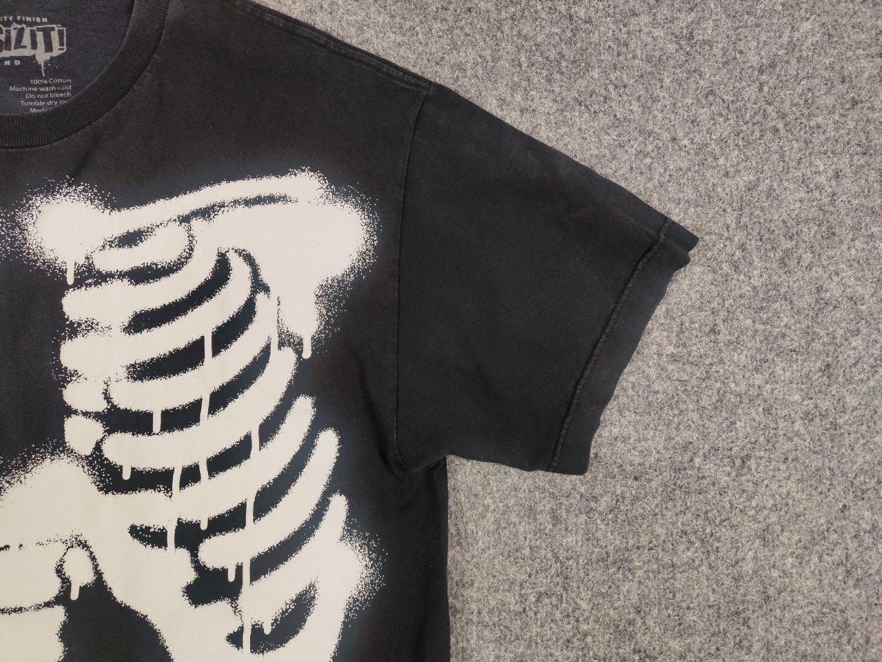 Dissizit Vintage Dissizit Sun Faded Black Skeleton T shirt USA Made Size US L / EU 52-54 / 3 - 10 Thumbnail