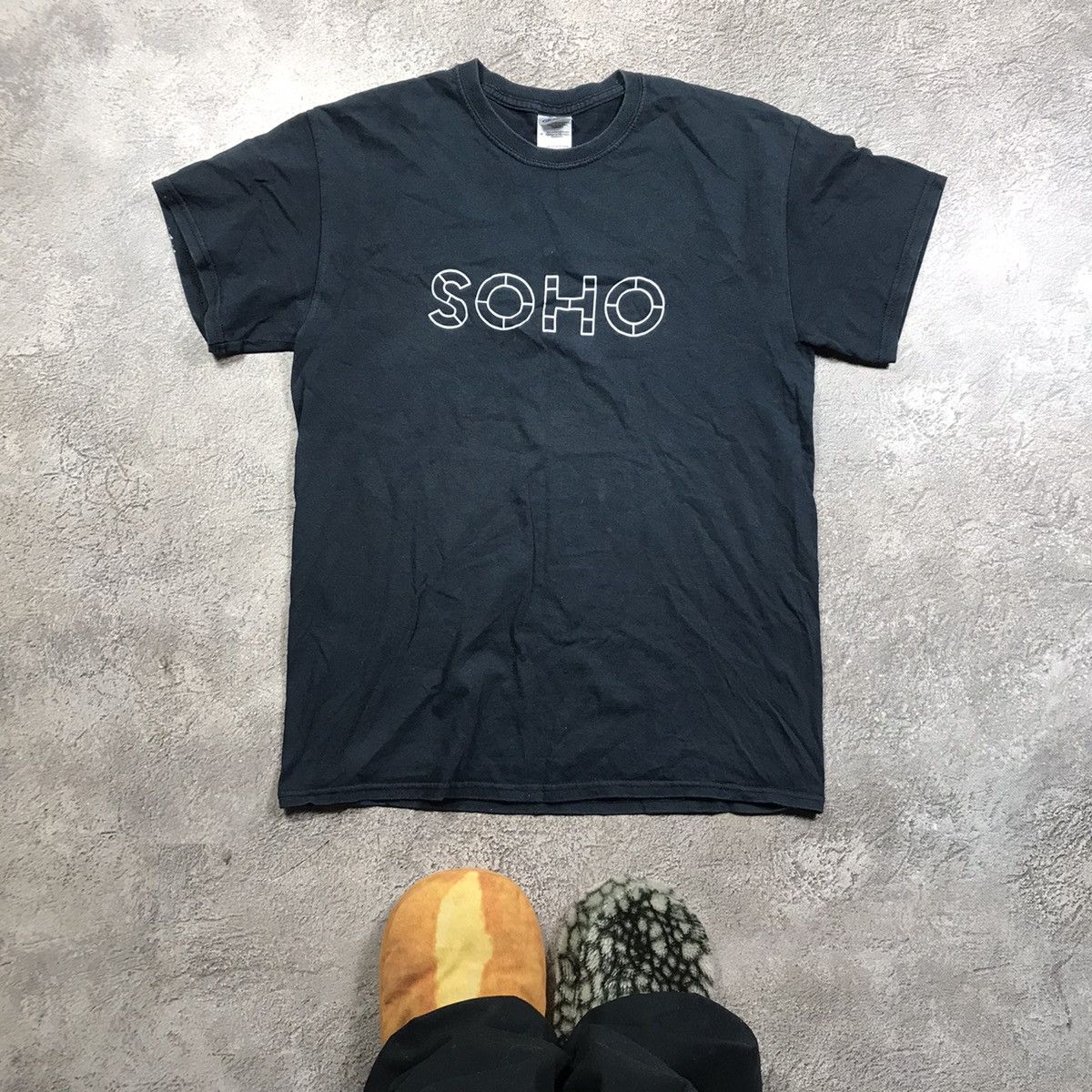 Vintage Vintage 90s SOHO New York Graphic Tee Streetwear Y2K Boxy L Size US L / EU 52-54 / 3 - 1 Thumbnail