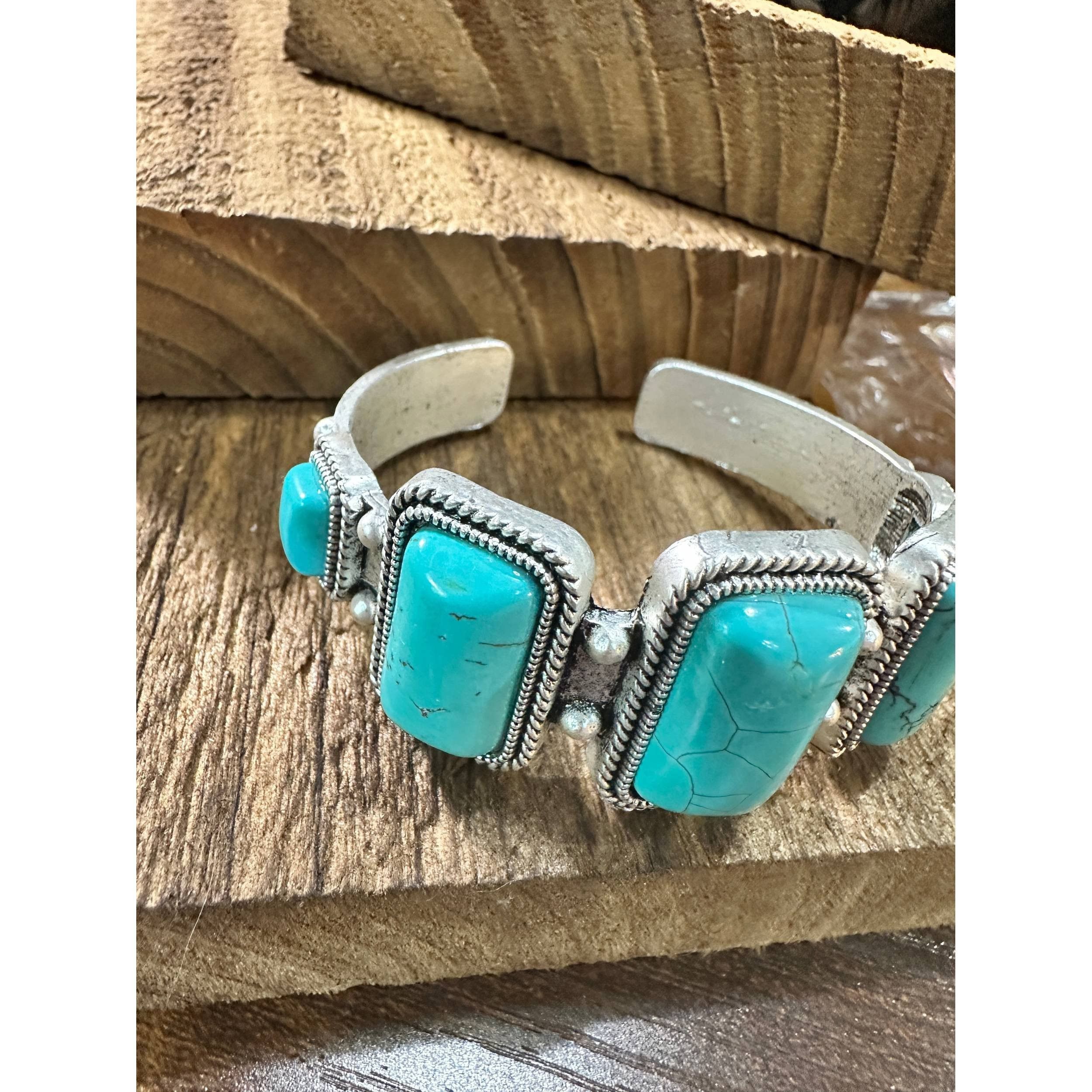 Other Turquoise Cuff Bracelet - Elegant Navajo Design, Boho Southw Size ONE SIZE - 6 Thumbnail