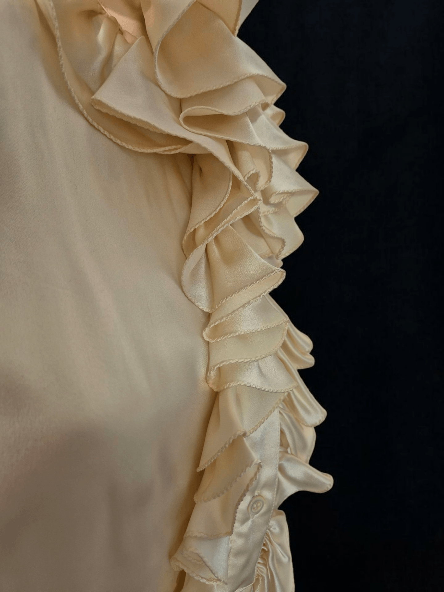Valentino Valentino- Silk Ruffled Blouse Ivory -Rare Archive Piece Size M / US 6-8 / IT 42-44 - 8 Thumbnail