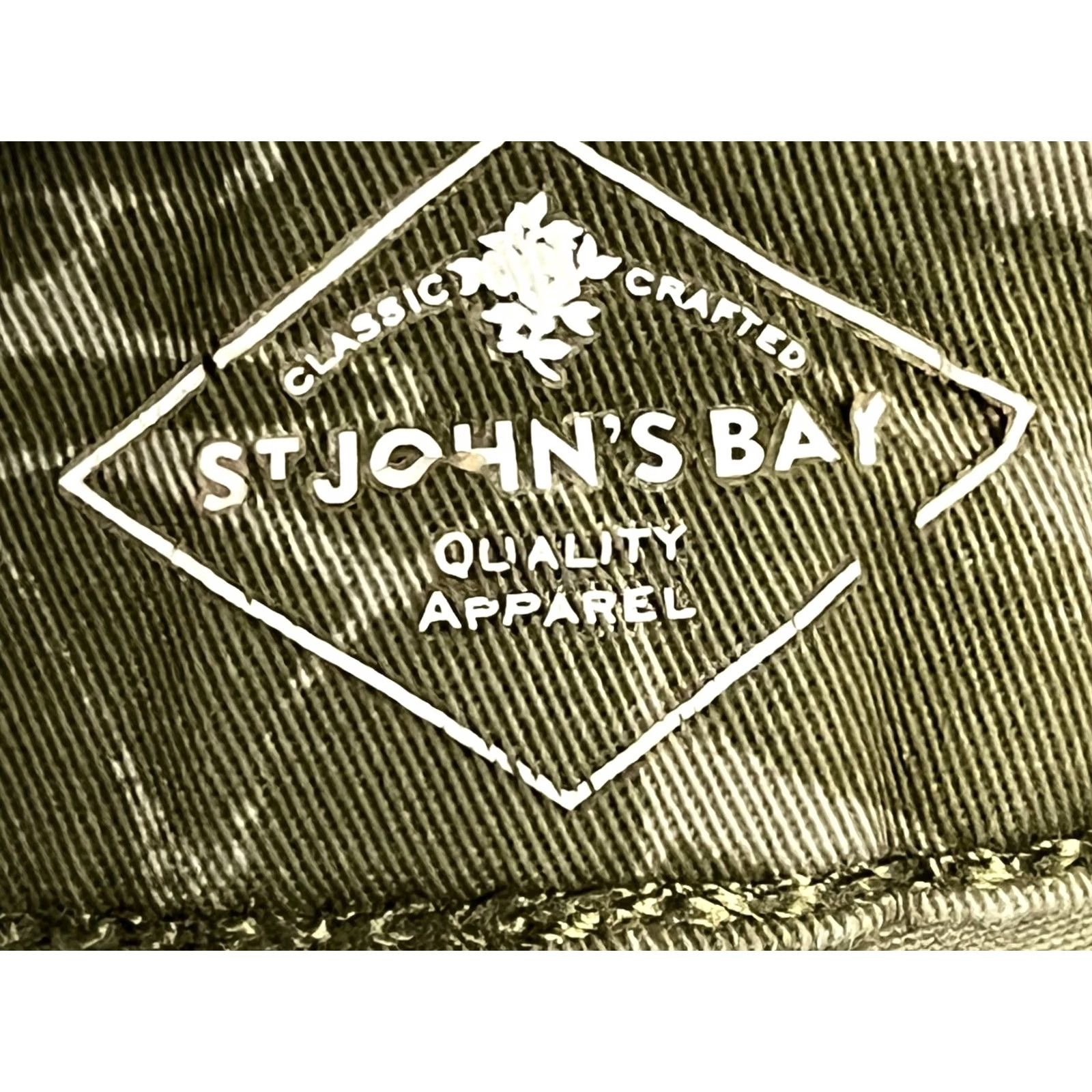 Vintage St. John's Bay Women’s Chino Short Palm Leaf Print Pockets Size 34-35 Green Regular Size 40" / US 18 - 7 Thumbnail